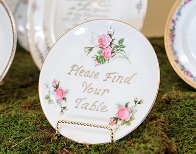 Antique Plates for Table Arrangements | David's Bridal